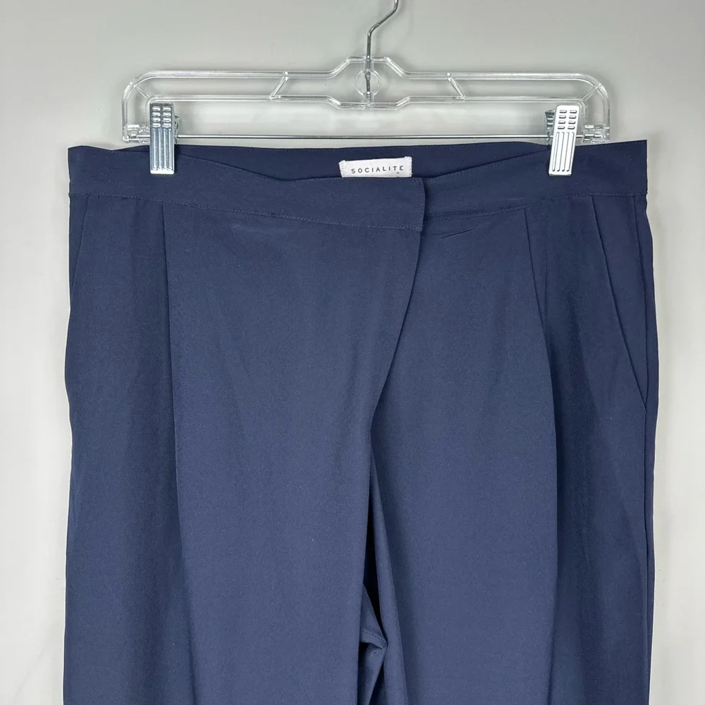Socialite Navy Pleated Ankle Dress Pant Large NWT NEW